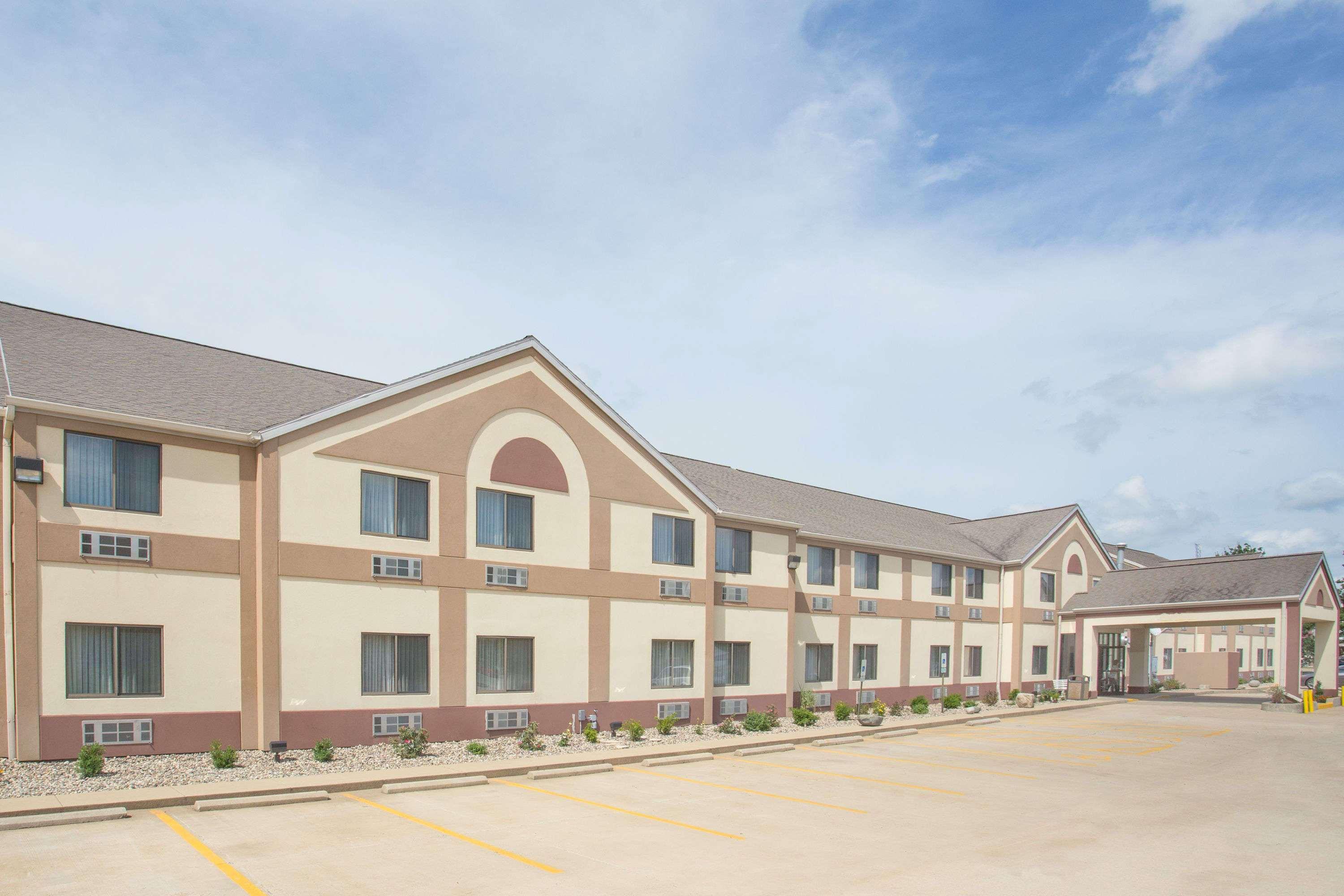 Best Western University Inn Urbana Extérieur photo